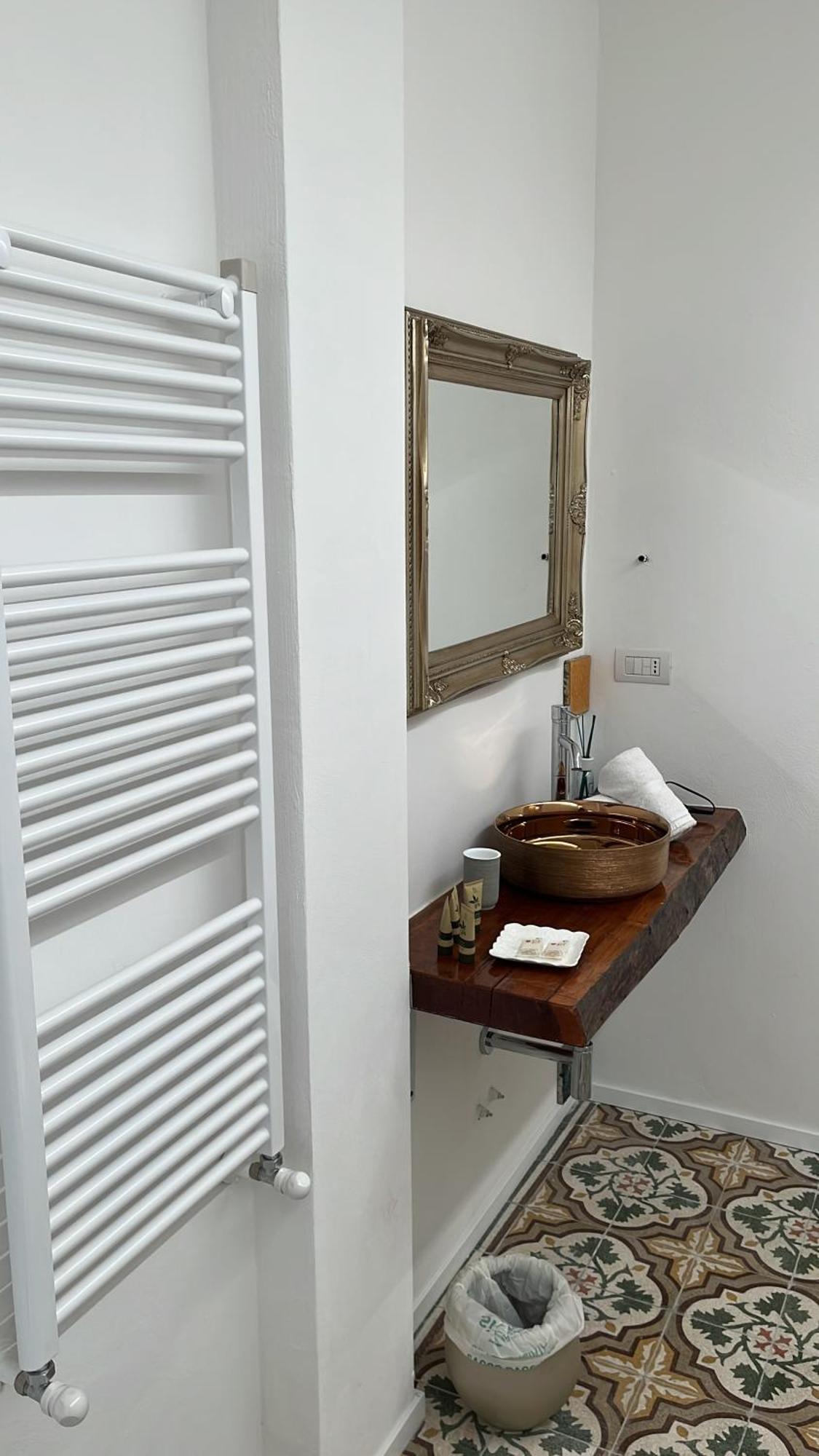 Rosarias Rooms มันเฟรโดเนีย ภายนอก รูปภาพ