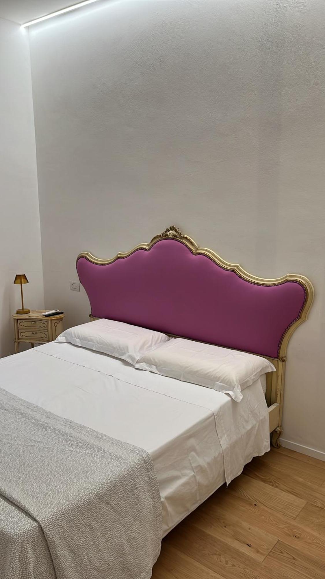 Rosarias Rooms มันเฟรโดเนีย ภายนอก รูปภาพ